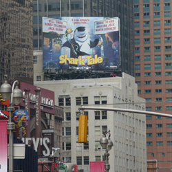 뉴욕 타임스퀘어 근처 '샤크' 광고 