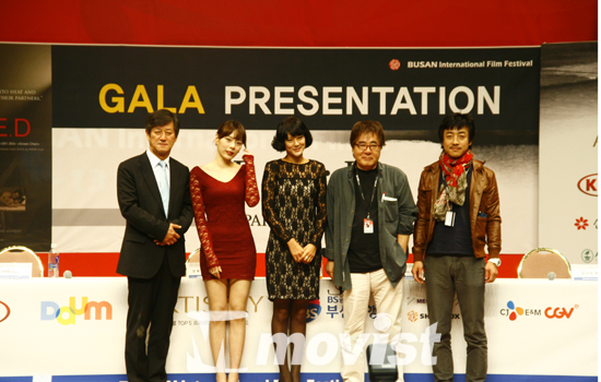  (왼쪽부터)이용관 집행위원장, 김나미, 이민아, 박철수, 장혁진